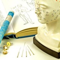 Hos Boel Akupunktur behandler de for skinnebensbetændelse